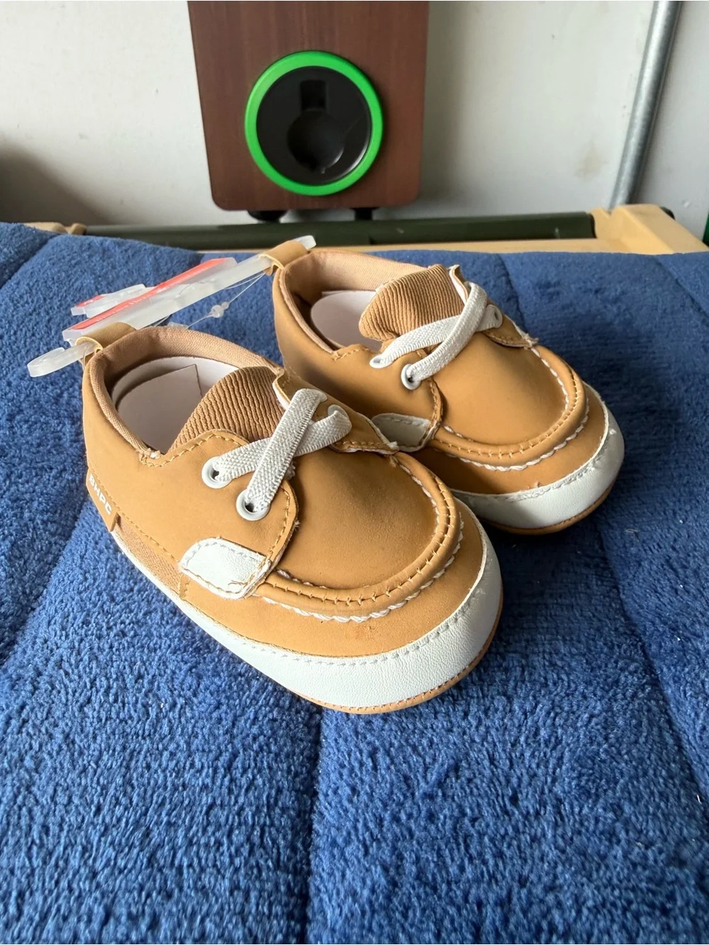 Beverly Hills Polo Club Baby Tan & White Moccasin Boat Shoes Sz 3 Crib Walker
